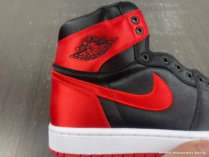 Official Maikesneakers Jordan High 1 Satin Air WMNS OG FD4810-061 Bred 0516